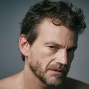 Guillermo Pfening reflexionó sobre la adicción de su madre a las cirugías estéticas: "Se terminó muriendo por eso"