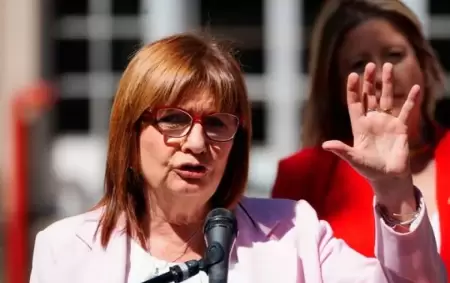 Patricia Bullrich qued expuesta en su falta de coherencia respecto a 2012