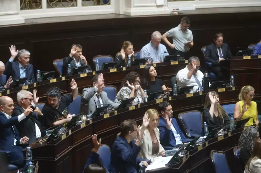 La Legislatura bonaerense vot el endeudamiento.