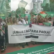 Paola lleva 13 aos presa por parir: el caso que expone la violencia del sistema judicial