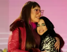 Mora Casn y Lali Espsito