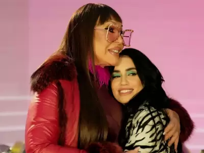 Mora Casn y Lali Espsito