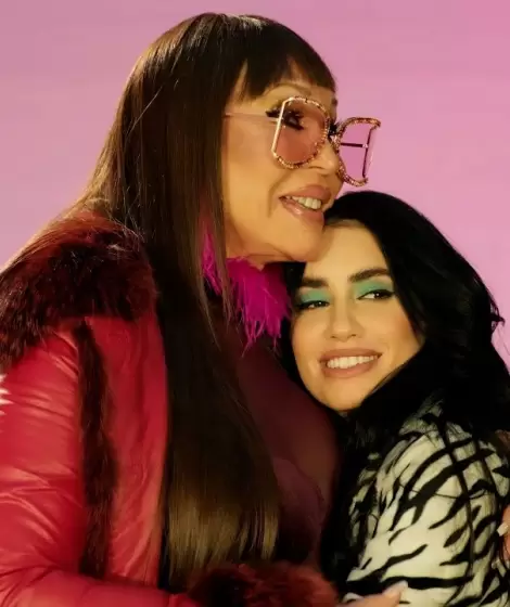 Mora Casn y Lali Espsito