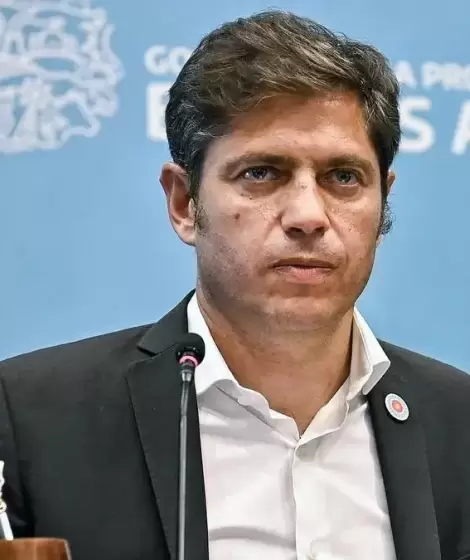 Axel Kicillof se mostr en la vereda de enfrente del gobierno nacional de La Libertad Avanza y Javier Milei