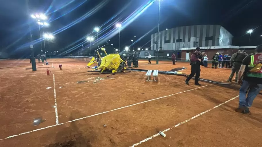 Un helicptero cay sobre las canchas de tenis