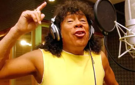 Carlos "La Mona" Jimnez