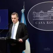 �Adorni en la cuerda floja? El Gobierno relanza su agenda en medio de esc�ndalos, ajuste y ca�da en la confianza