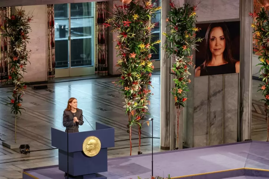 Ana Corina Sosa Machado recibió el Premio Nobel de la Paz en nombre de María Corina Machado y leyó un discurso de ella.
