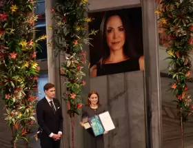 Ana Corina Sosa Machado recibi� el Premio Nobel de la Paz en nombre de Mar�a Corina Machado y ley� un discurso de ella.