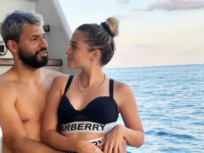 Kun Agero y Sofa Calzetti