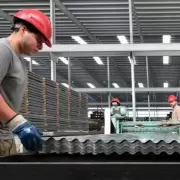 "Que frene esto": el pedido desesperado de un joven despedido a Milei en medio del cierre de fábricas