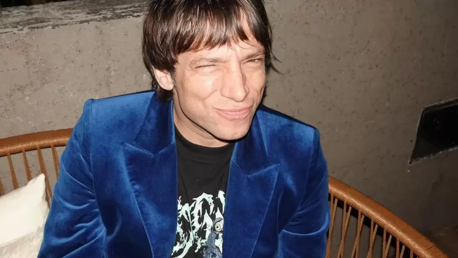 El cantante Joaquín Levinton fue internado de urgencia en el Hospital Fernández tras sufrir una descompensación