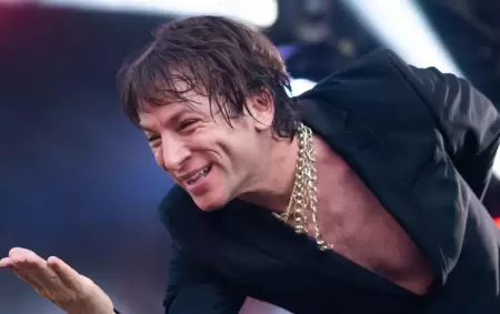 El cantante Joaqun Levinton fue internado de urgencia en el Hospital Fernndez tras sufrir una descompensacin