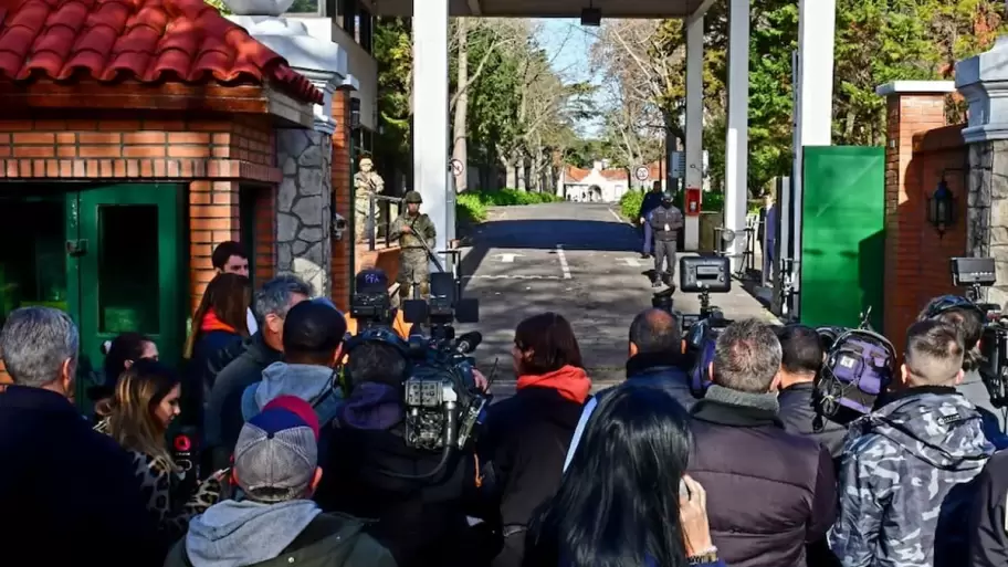 Un soldado fue hallado sin signos vitales en la Quinta de Olivos