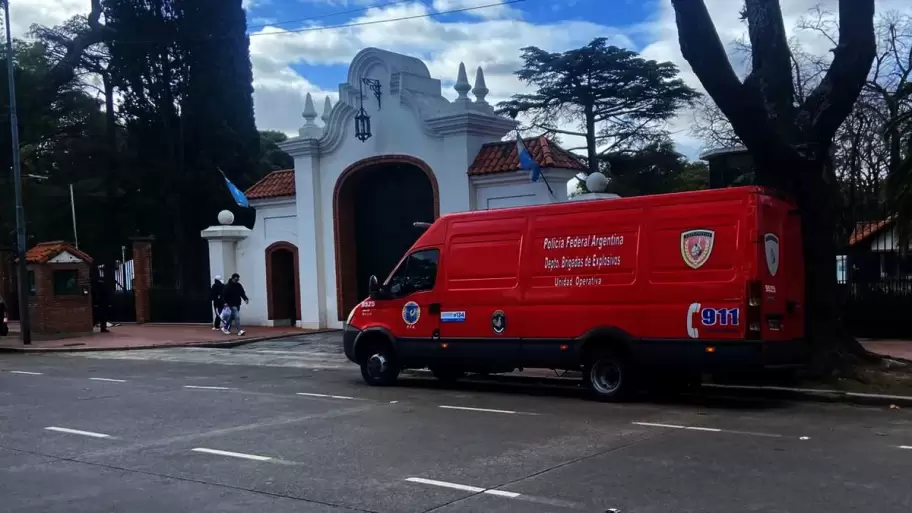 Un soldado fue hallado sin signos vitales en la Quinta de Olivos