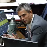 Madrugada y pacto cruzado: el Gobierno avanzó con la AGN fuera del temario y desató una denuncia por "violación constitucional"