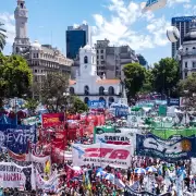 La lucha en las calles: la CGT, las CTA y los gremios combativos se movilizan contra la reforma laboral
