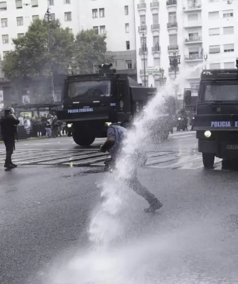 Represi�n en Congreso