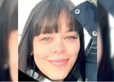 Paola Esp�ndola, de 24 a�os, fue apu�alada m�s de veinte veces por su esposo