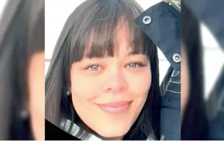 Paola Esp�ndola, de 24 a�os, fue apu�alada m�s de veinte veces por su esposo