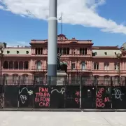 Casa Rosada blindada: el Gobierno levant� todas las acreditaciones a periodistas tras una denuncia por "espionaje"