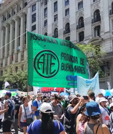 Marcha impulsada por la CGT en contra de la reforma laboral de Javier Milei