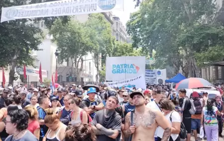 Masiva movilizaci�n contra la Reforma Laboral