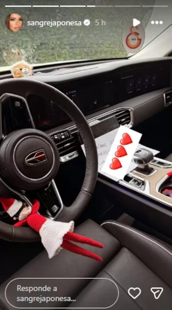 Desde Turqu�a, la China Su�rez presumi� el regalo de Mauro Icardi