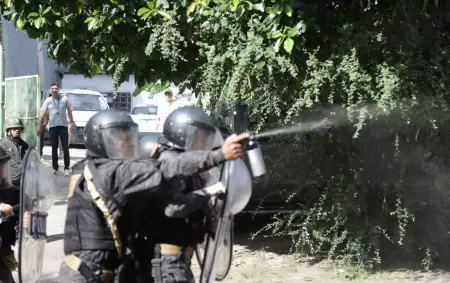 Represi�n en Quilmes