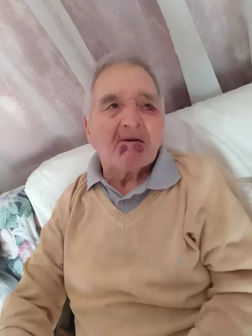 H�ctor Salas, de 89 a�os