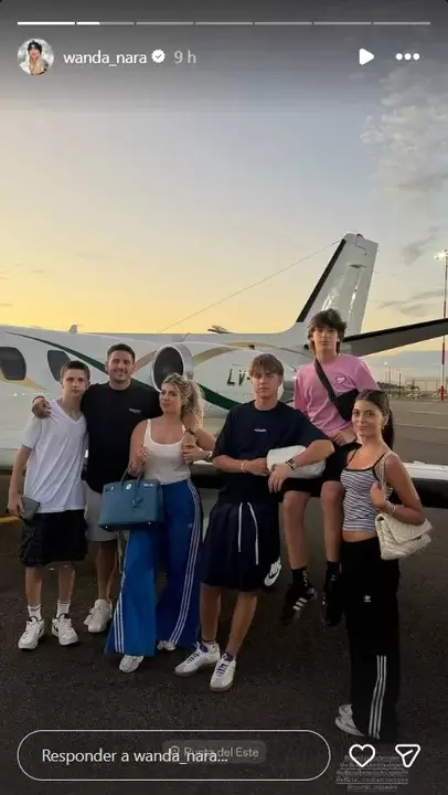 La empresaria viaj� en avi�n privado con el "Clan Nara" a Punta del Este.