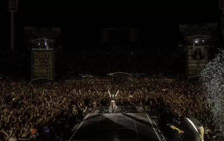 Lali llen� cinco V�lez en 2025