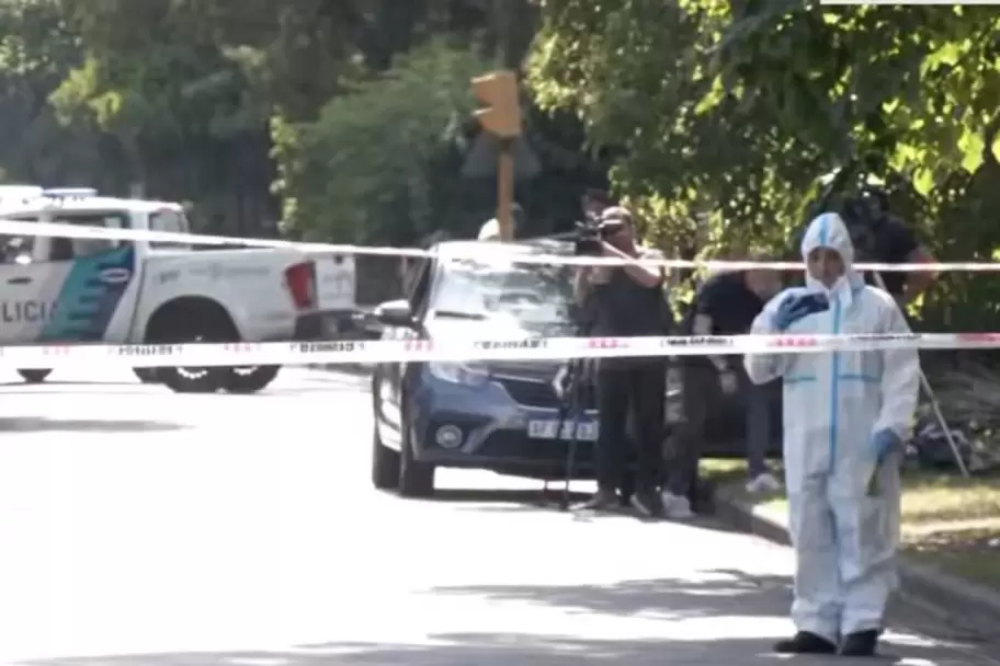 Angelina estaba mirando los fuegos artificiales junto a sus primos cuando sinti� "un calor en la cabeza" y se desplom�.