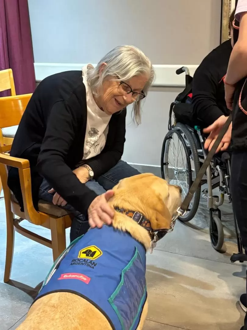 La caninoterapia gana cada día más adeptos en tratamientos gerontológicos