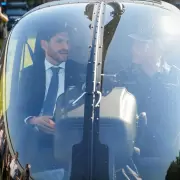 "El miedo cambió de lado": Pullaro presentó un nuevo helicóptero y refuerzos policiales en Santa Fe