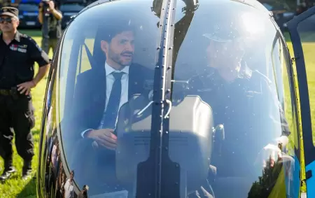 Pullaro present� un nuevo helic�ptero y refuerzos policiales en Santa Fe