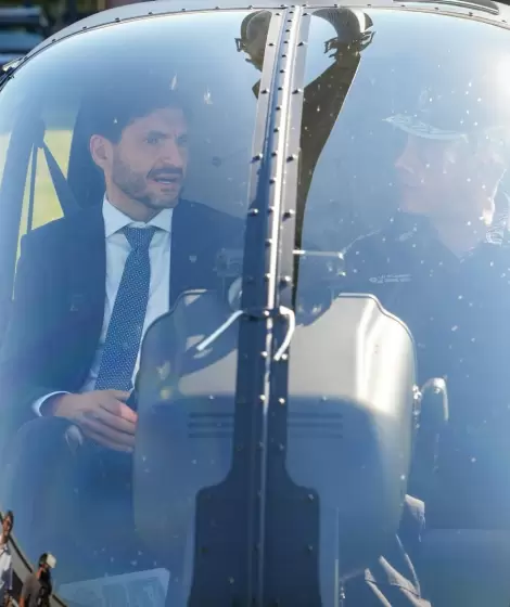 Pullaro present� un nuevo helic�ptero y refuerzos policiales en Santa Fe