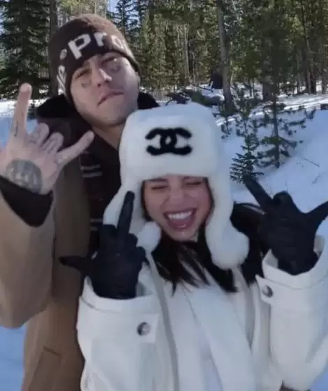 Duki y Emilia Mernes