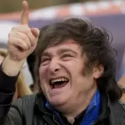 Indignación por el aumento del 90% en los sueldos de los funcionarios del Ejecutivo: "Caraduras y sinvergüenzas"