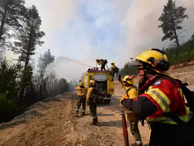Incendios forestales intencionales en El hoyo, Chubut
