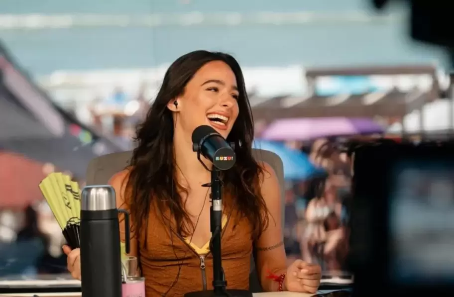 Flor Jazm�n Pe�a en Pinamar con Luzu TV