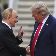 Donald Trump sube la apuesta e intercepta un buque petrolero de Vladimir Putin en alta mar