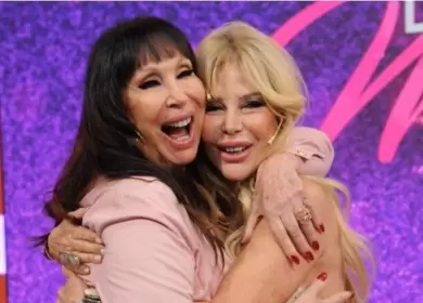 Moria Cas�n y Graciela Alfano