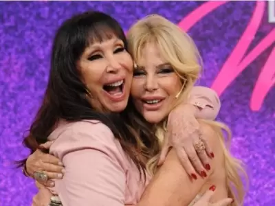 Moria Cas�n y Graciela Alfano