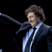 Contradicci�n al palo: tras defenestrar a Lali, Milei convierte el festival de Jes�s Mar�a en su propio show