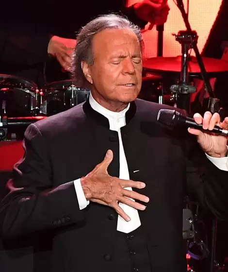 Julio Iglesias
