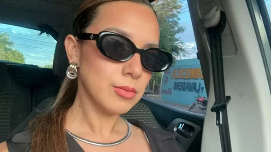 Agostina P�ez tiene 29 a�os, es santiague�a y abogada