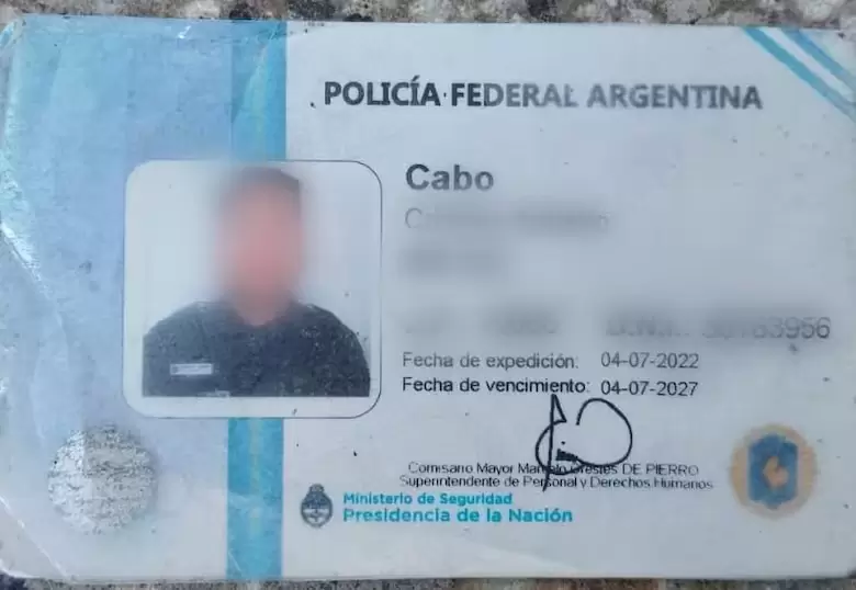 Identificaci�n del Polic�a de la Federal