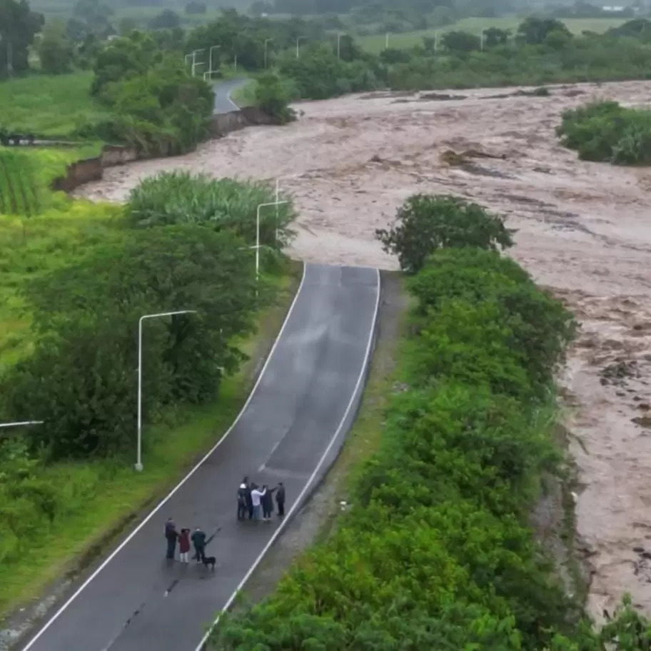 Alpachiri bajo el agua