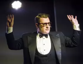 Gabriel Oliveri en Querid�simo Truman